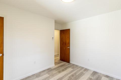 176 E Riverside Dr, Timberville, VA 22853 photo 9
