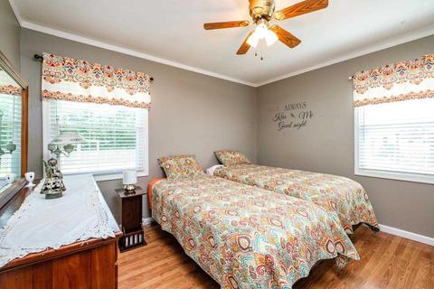300 Lacks Ave, Covington, VA 24426 photo 4