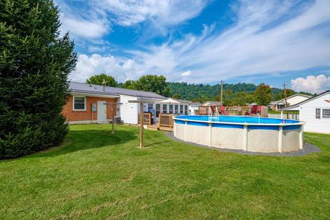 300 Lacks Ave, Covington, VA 24426 photo 39