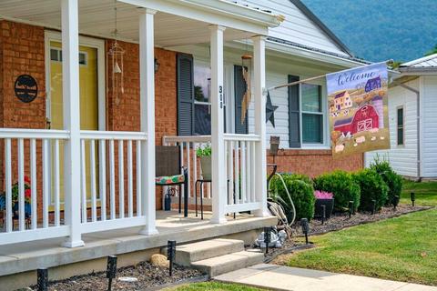 300 Lacks Ave, Covington, VA 24426 photo 24