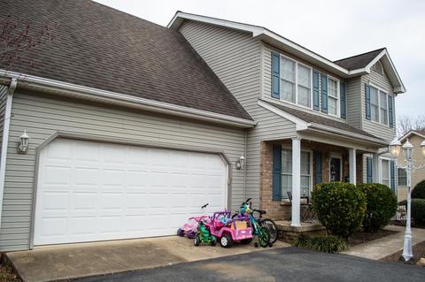 164 Iris Dr, Waynesboro, VA 22980 photo 2