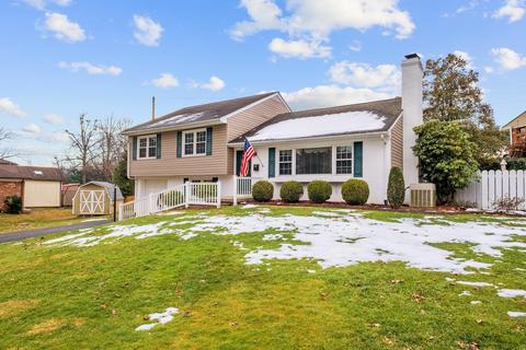 1900 Forest Dr, Waynesboro, VA 22980 photo 2