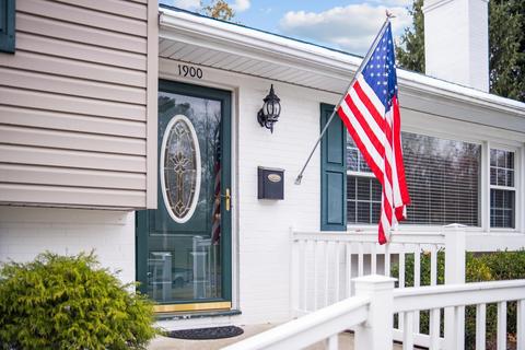 1900 Forest Dr, Waynesboro, VA 22980 photo 4