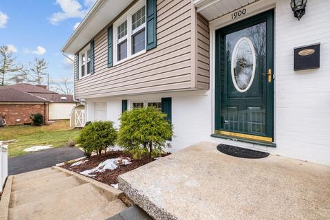 1900 Forest Dr, Waynesboro, VA 22980 photo 5