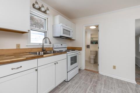 1623 E Main St, Waynesboro, VA 22980 photo 6