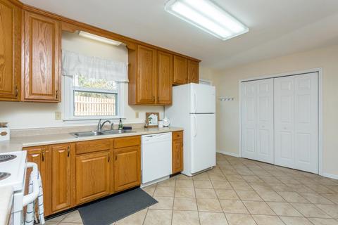 7561 Wright Cir, Bridgewater, VA 22812 photo 3