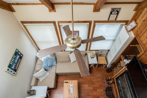 376 King St #80B, Basye, VA 22810 photo 8