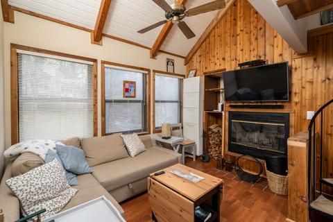 376 King St #80B, Basye, VA 22810 photo 4