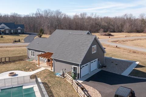 346 Hampton Dr, Stuarts Draft, VA 24477 photo 10
