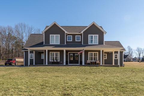 346 Hampton Dr, Stuarts Draft, VA 24477 photo 1