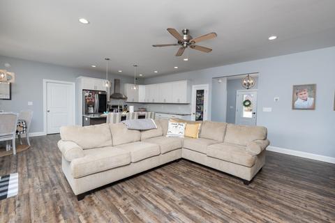 346 Hampton Dr, Stuarts Draft, VA 24477 photo 21