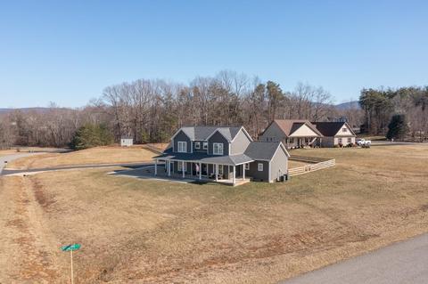 346 Hampton Dr, Stuarts Draft, VA 24477 photo 4