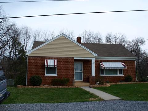 809 Monroe St, Staunton, VA 24401 photo 1