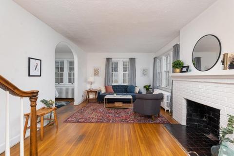 612 Pine Ave, Waynesboro, VA 22980 photo 8