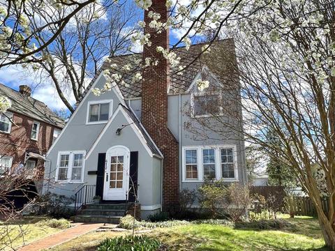 612 Pine Ave, Waynesboro, VA 22980 photo 1