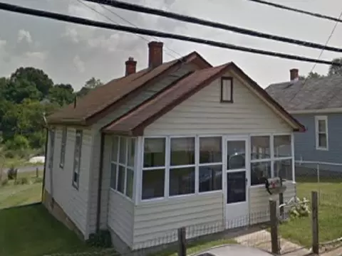 1105 New Hope Rd, Waynesboro, VA 22980