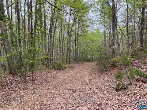 Briar Patch Ln, Louisa, VA 23093 photo 2