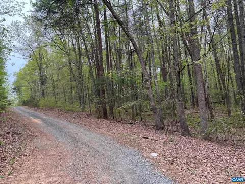 Briar Patch Ln, Louisa, VA 23093 photo 3