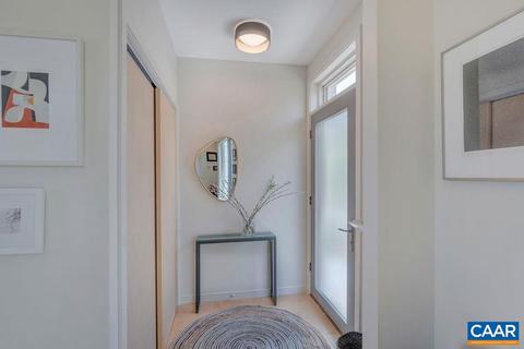 1130 E High St #K, Charlottesville, VA 22902 photo 8