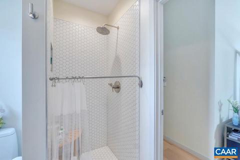 1130 E High St #K, Charlottesville, VA 22902 photo 24