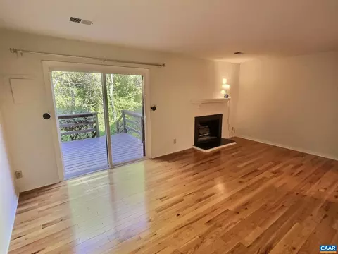 974 Sutton Ct, Charlottesville, VA 22901 photo 11