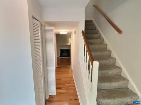 974 Sutton Ct, Charlottesville, VA 22901 photo 15