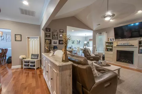 152 Waterfront Dr, Raphine, VA 24472 photo 16
