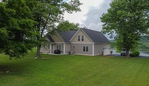 152 Waterfront Dr, Raphine, VA 24472 photo 7