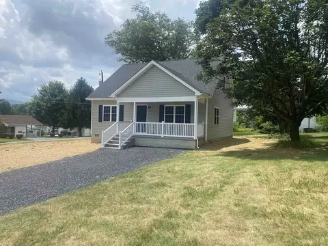 25 Stuart Ave, Stuarts Draft, VA 24477 photo 3