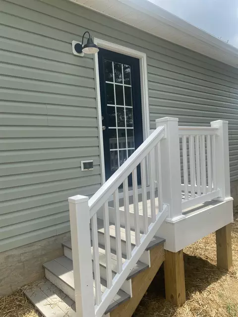 25 Stuart Ave, Stuarts Draft, VA 24477 photo 9