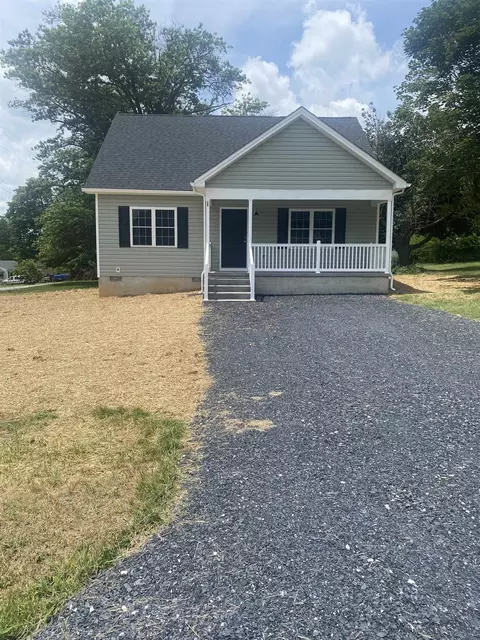25 Stuart Ave, Stuarts Draft, VA 24477 photo 2