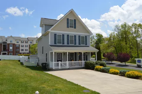 117 Lofty Cir, Stuarts Draft, VA 24477 photo 1