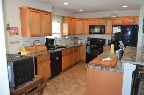 117 Lofty Cir, Stuarts Draft, VA 24477 photo 6