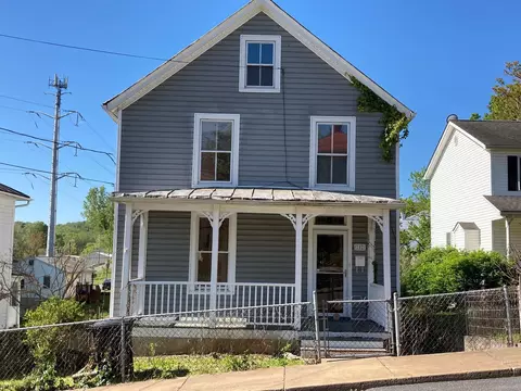 102 E Hampton St E, Staunton, VA 24401 photo 5