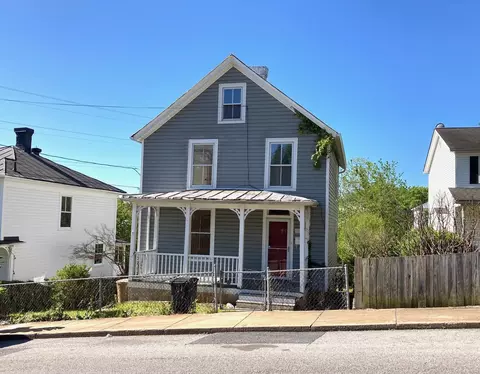 102 E Hampton St E, Staunton, VA 24401 photo 1