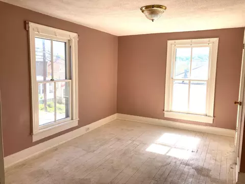 102 E Hampton St E, Staunton, VA 24401 photo 12