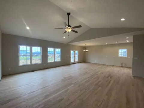 150 Stone Dr, Stuarts Draft, VA 24477 photo 3