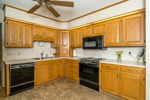 286 3rd St, Broadway, VA 22815 photo 6