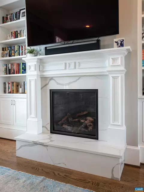 1061 E Water St, Charlottesville, VA 22902 photo 5