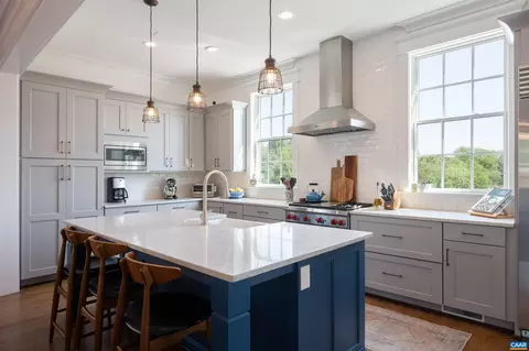 1061 E Water St, Charlottesville, VA 22902 photo 9
