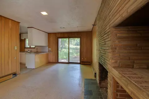 100 B Johnson Dr, Stuarts Draft, VA 24477 photo 7