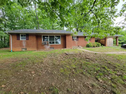 100 B Johnson Dr, Stuarts Draft, VA 24477 photo 1