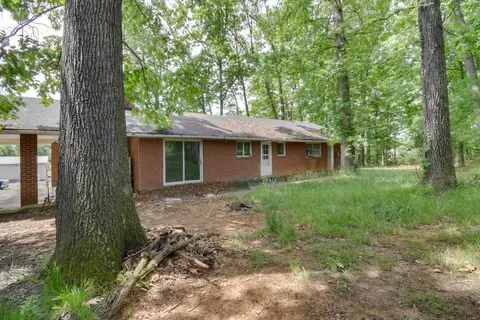 100 B Johnson Dr, Stuarts Draft, VA 24477 photo 17