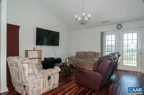 60 Upland Ct, Stuarts Draft, VA 24477 photo 14
