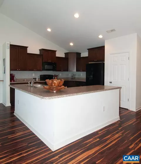 60 Upland Ct, Stuarts Draft, VA 24477 photo 9