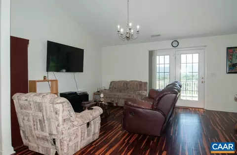 60 Upland Ct, Stuarts Draft, VA 24477 photo 13
