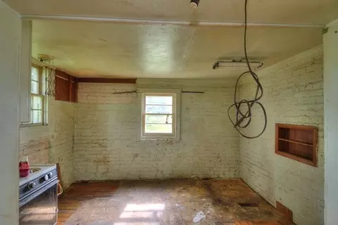 239 Stuart Ave, Stuarts Draft, VA 24477 photo 49