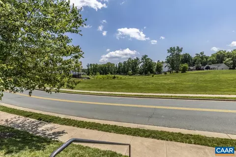 156 Villa Cir, Palmyra, VA 22963 photo 5