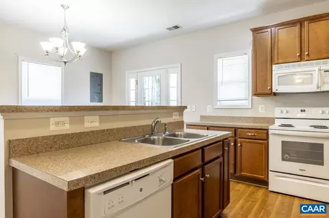 156 Villa Cir, Palmyra, VA 22963 photo 15