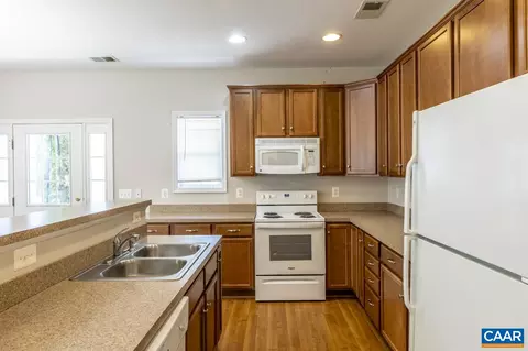 156 Villa Cir, Palmyra, VA 22963 photo 14